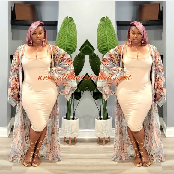 Lots of Hugs Fitted Dress - Picture 2 of 2